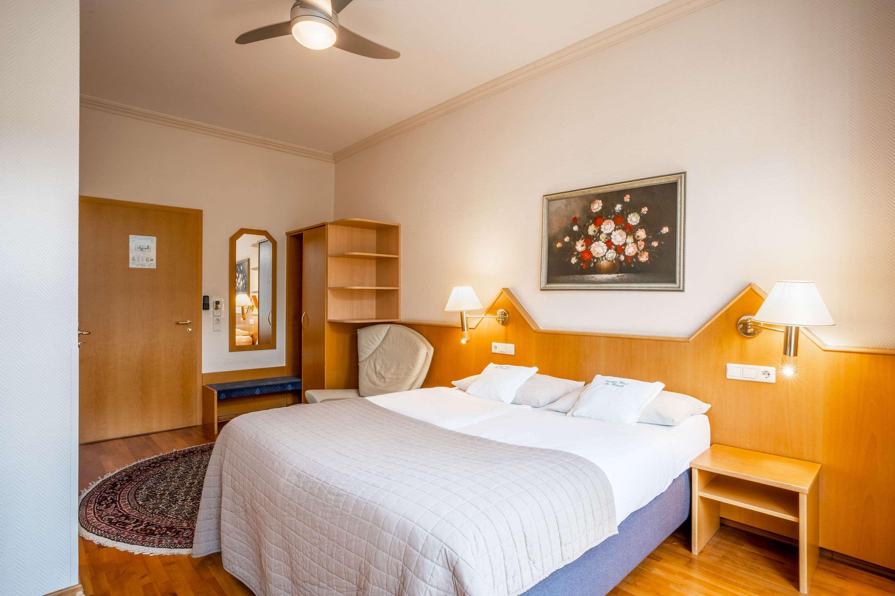 Komfort Hotel Am Kurpark Bad Homburg vor der Hoehe Exterior photo