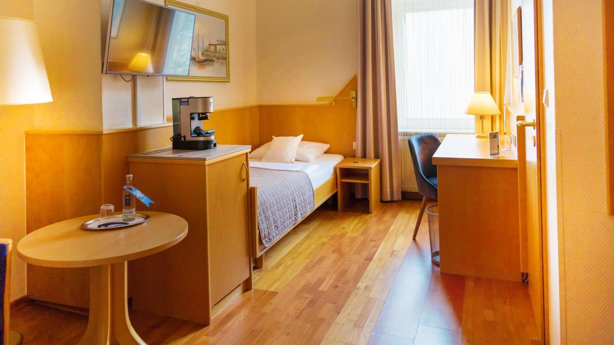 Komfort Hotel Am Kurpark Bad Homburg vor der Hoehe Exterior photo