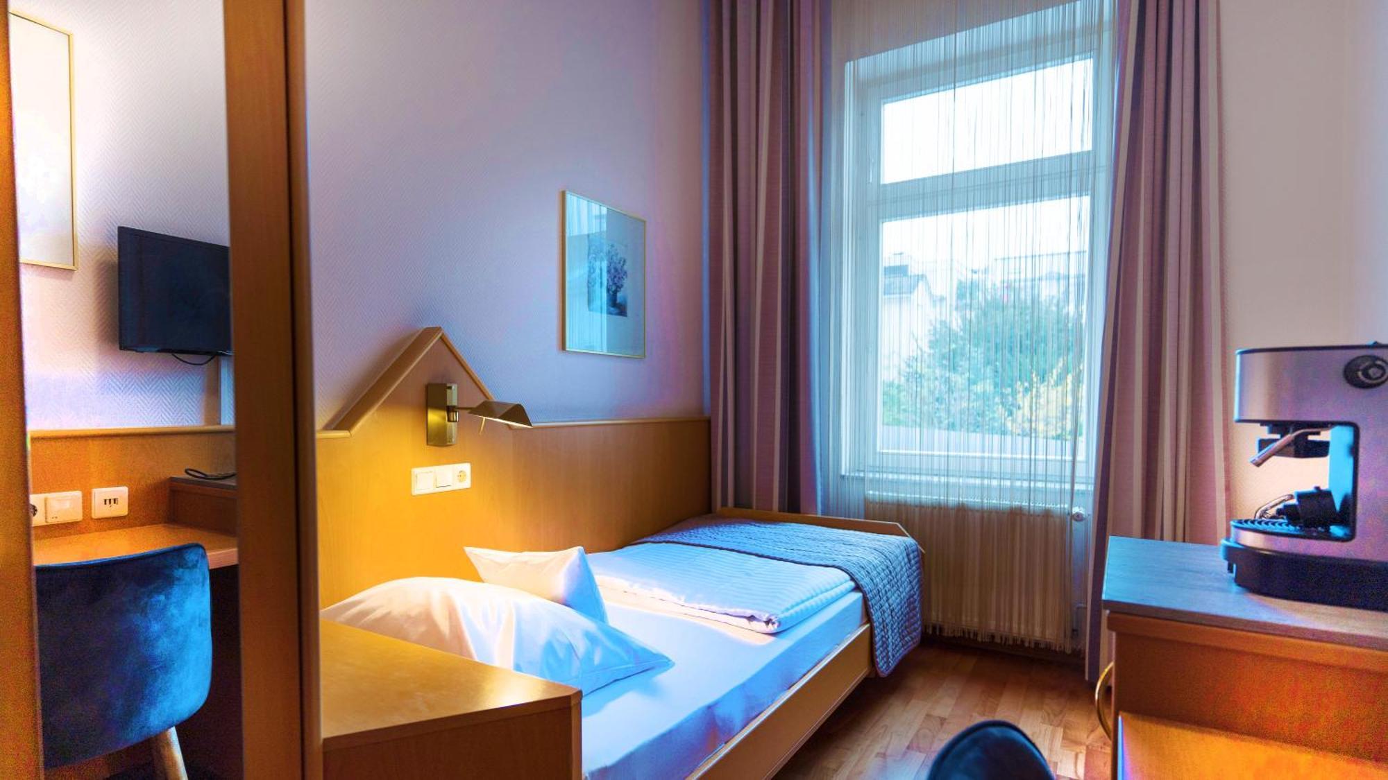 Komfort Hotel Am Kurpark Bad Homburg vor der Hoehe Exterior photo